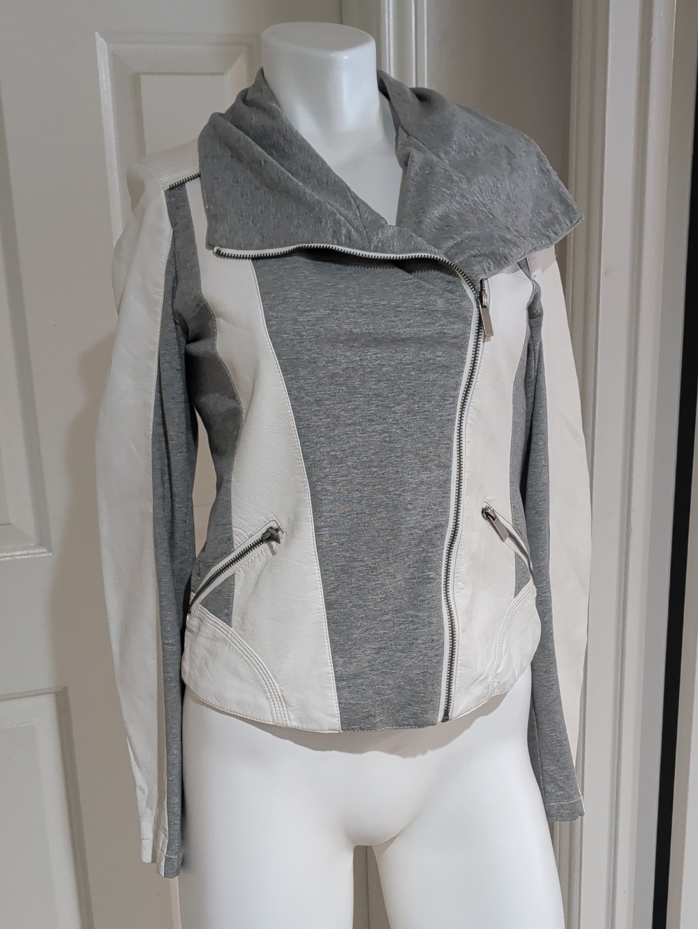 BKE Gray and Off-White Mixed-Material Retro Moto Jacket Women's Small